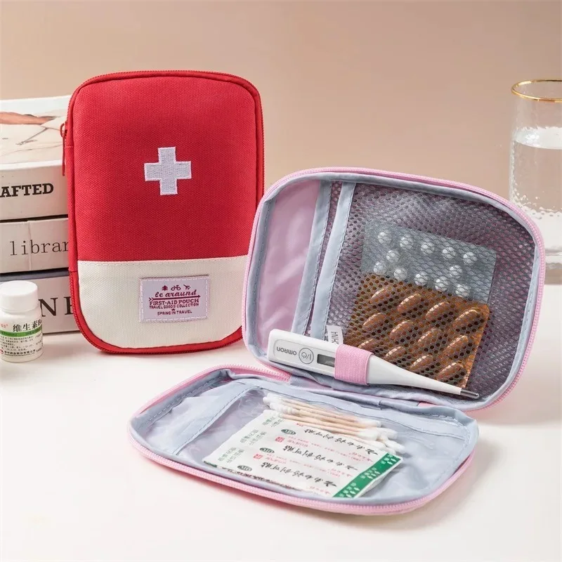 Portable First Aid Kit Bags Me - First Aid Travel Kit ulasan dan harga