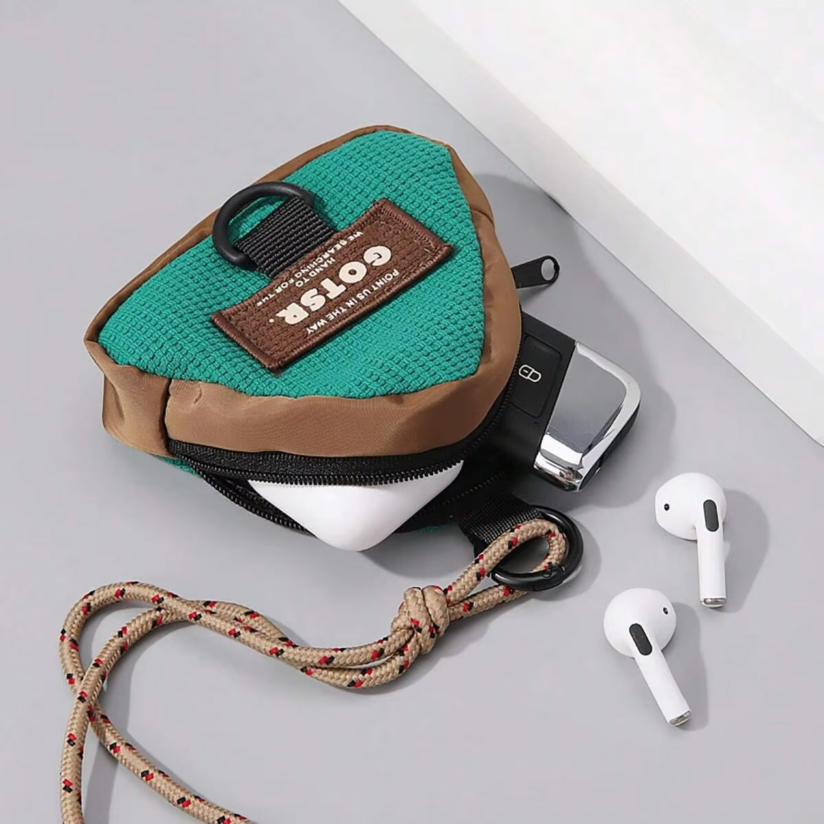 1Pcs Portable Mini Triangular  - Travel Accessories Jewelry ulasan dan harga